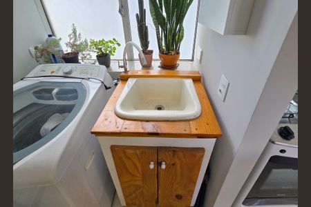 Apartamento à venda com 90m², 3 quartos e 1 vagaÁrea de Serviço