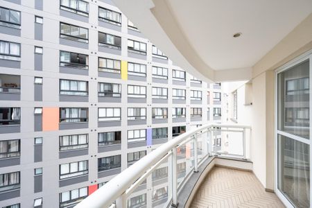 Apartamento para alugar com 52m², 2 quartos e 1 vaga Apartamento para alugar com 52m², 2 quartos e 1 vagaVaranda