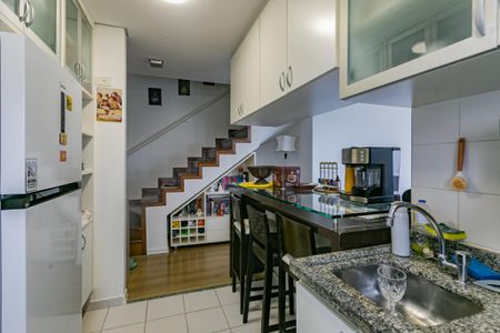 Cozinha de apartamento à venda com 2 quartos, 80m² em Paraíso, São Paulo