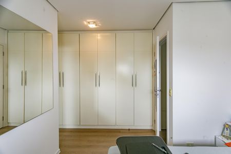 Apartamento à venda com 80m², 2 quartos e 2 vagasSuíte