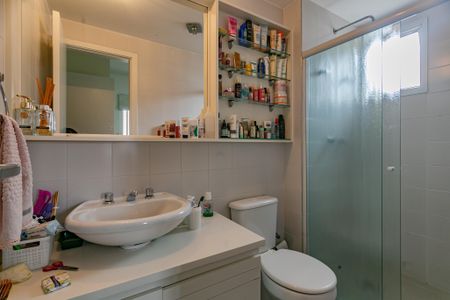 Apartamento à venda com 80m², 2 quartos e 2 vagasBanheiro