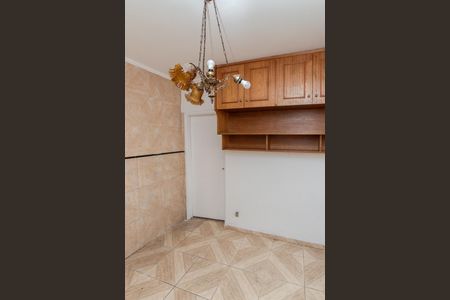 Casa para alugar com 130m², 2 quartos e 2 vagas Casa para alugar com 130m², 2 quartos e 2 vagasQuarto