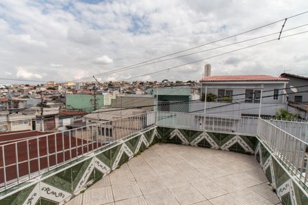 Casa para alugar com 130m², 2 quartos e 2 vagas Casa para alugar com 130m², 2 quartos e 2 vagasTerraço