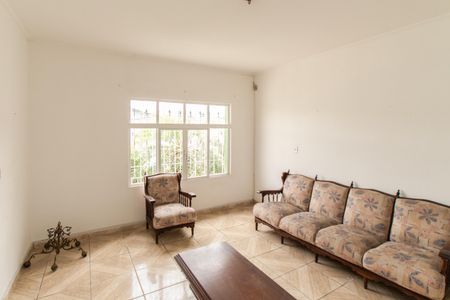 Casa para alugar com 130m², 2 quartos e 2 vagas Casa para alugar com 130m², 2 quartos e 2 vagasSala