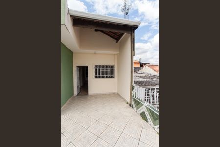 Casa para alugar com 130m², 2 quartos e 2 vagas Casa para alugar com 130m², 2 quartos e 2 vagasTerraço