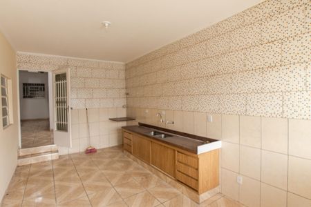 Casa para alugar com 130m², 2 quartos e 2 vagas Casa para alugar com 130m², 2 quartos e 2 vagasCozinha