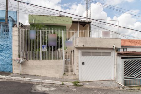 Casa para alugar com 130m², 2 quartos e 2 vagas Casa para alugar com 130m², 2 quartos e 2 vagasFachada