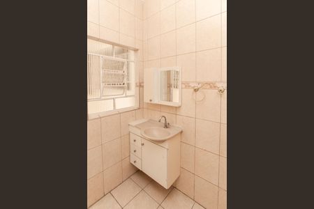 Casa para alugar com 130m², 2 quartos e 2 vagas Casa para alugar com 130m², 2 quartos e 2 vagasBanheiro