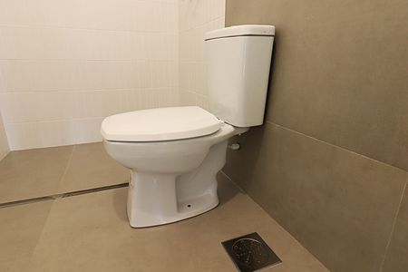 Casa à venda com 185m², 3 quartos e 3 vagasBanheiro da Suíte 2