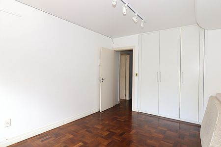 Casa à venda com 185m², 3 quartos e 3 vagasQuarto 3