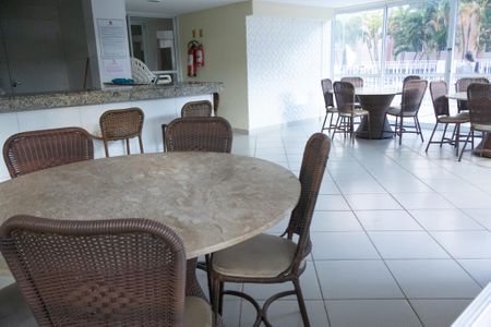 Apartamento para alugar com 57m², 2 quartos e 1 vagaÁrea comum - Salão de festas