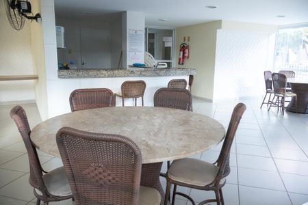 Apartamento para alugar com 57m², 2 quartos e 1 vagaÁrea comum - Salão de festas