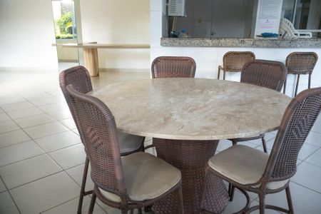 Apartamento para alugar com 57m², 2 quartos e 1 vagaÁrea comum - Salão de festas