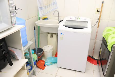 Apartamento para alugar com 57m², 2 quartos e 1 vagaÁrea de Serviço