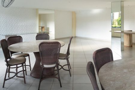Apartamento para alugar com 57m², 2 quartos e 1 vagaÁrea comum - Salão de festas