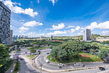 Sala/Cozinha - Vista de apartamento à venda com 2 quartos, 46m² em Pinheiros, São Paulo