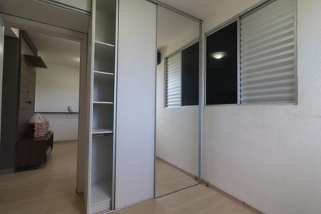 Apartamento para alugar com 66m², 2 quartos e 1 vagaQuarto 01