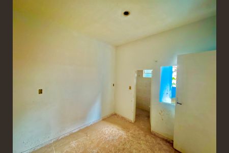 Quarto 1 de casa à venda com 1 quarto, 80m² em Vila Itapoan, Guarulhos