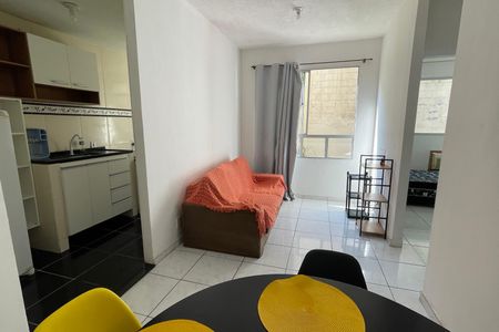 Sala de apartamento para alugar com 2 quartos, 45m² em Jardim Primavera, Duque de Caxias