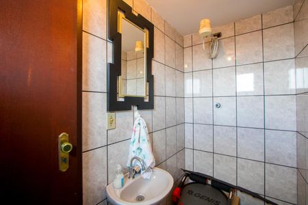 Casa à venda com 425m², 4 quartos e 3 vagasBanheiro do espaço gourmet