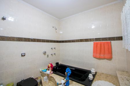 Casa à venda com 425m², 4 quartos e 3 vagas Banheiro social 1