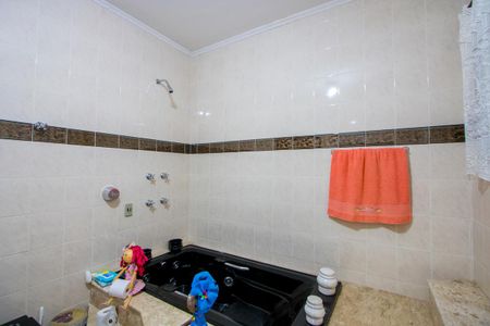 Casa à venda com 425m², 4 quartos e 3 vagas Banheiro social 1