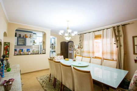 Casa à venda com 425m², 4 quartos e 3 vagasCopa