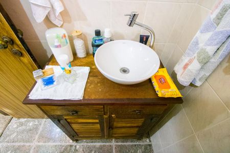 Casa à venda com 425m², 4 quartos e 3 vagasBanheiro social 2