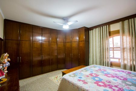 Casa à venda com 425m², 4 quartos e 3 vagasQuarto 1