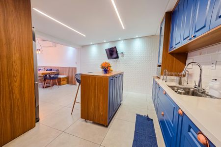 Apartamento à venda com 150m², 3 quartos e 2 vagas Apartamento à venda com 150m², 3 quartos e 2 vagasCozinha