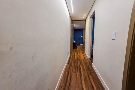 Apartamento à venda com 150m², 3 quartos e 2 vagas Apartamento à venda com 150m², 3 quartos e 2 vagasCorredor