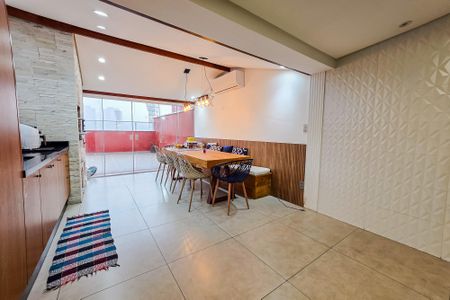 Apartamento à venda com 150m², 3 quartos e 2 vagas Apartamento à venda com 150m², 3 quartos e 2 vagasCozinha