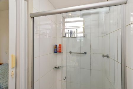 Apartamento à venda com 60m², 2 quartos e 2 vagasBanheiro Suíte