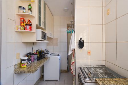 Apartamento à venda com 60m², 2 quartos e 2 vagasCozinha