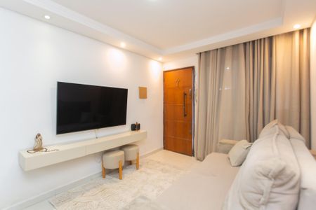 Sala de casa de condomínio para alugar com 2 quartos, 66m² em Parada Xv de Novembro, São Paulo