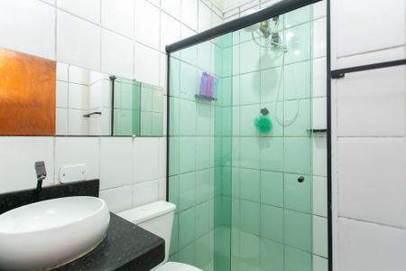 Casa de condomínio para alugar com 66m², 2 quartos e 1 vagaBanheiro 