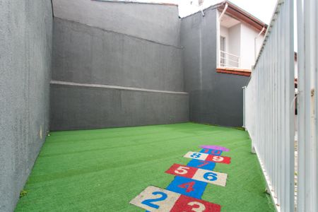 Casa de condomínio para alugar com 66m², 2 quartos e 1 vagaÁrea comum - Playground