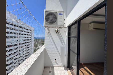 Apartamento para alugar com 70m², 2 quartos e 2 vagasVaranda