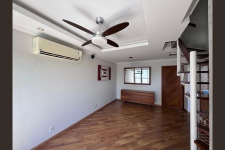 Apartamento para alugar com 70m², 2 quartos e 2 vagasSala