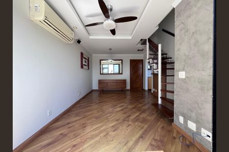 Apartamento para alugar com 70m², 2 quartos e 2 vagasSala