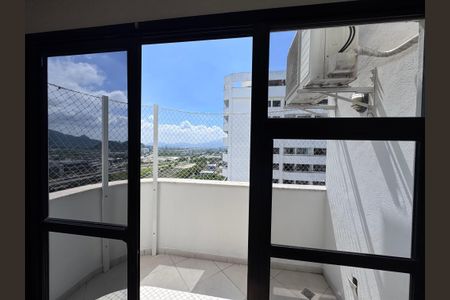 Apartamento para alugar com 70m², 2 quartos e 2 vagasVaranda