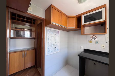 Apartamento para alugar com 70m², 2 quartos e 2 vagasCozinha