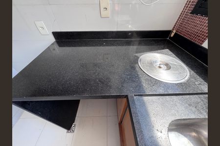 Apartamento para alugar com 70m², 2 quartos e 2 vagasCozinha