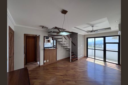 Sala de apartamento para alugar com 2 quartos, 70m² em Recreio dos Bandeirantes, Rio de Janeiro