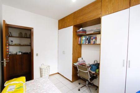 Apartamento à venda com 100m², 3 quartos e 1 vagaQuarto 2