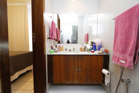 Apartamento à venda com 100m², 3 quartos e 1 vagaBanheiro da Suíte
