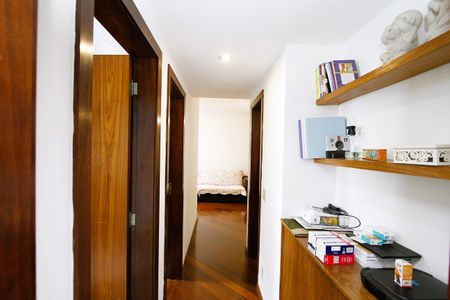 Apartamento à venda com 100m², 3 quartos e 1 vagaCorredor