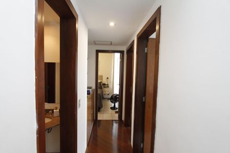 Apartamento à venda com 100m², 3 quartos e 1 vagaCorredor