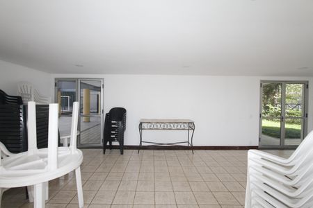 Apartamento à venda com 100m², 3 quartos e 1 vagaÁrea comum - Salão de festas