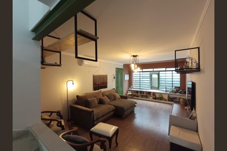 Casa para alugar com 3 quartos, 160m² em Chácara Inglesa, São Paulo